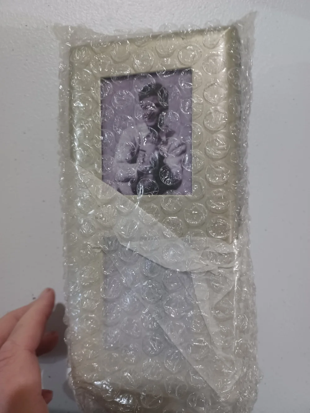 Pearl Moments Foldable Photo Frame - Cream by